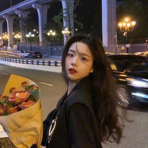 自慰⋯啊⋯嗯～出水了漫画
